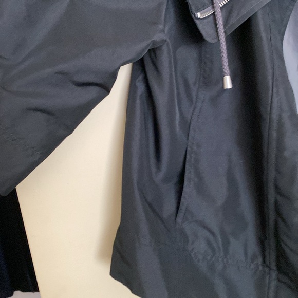 Cropped Jacket - Picture 2 of 4